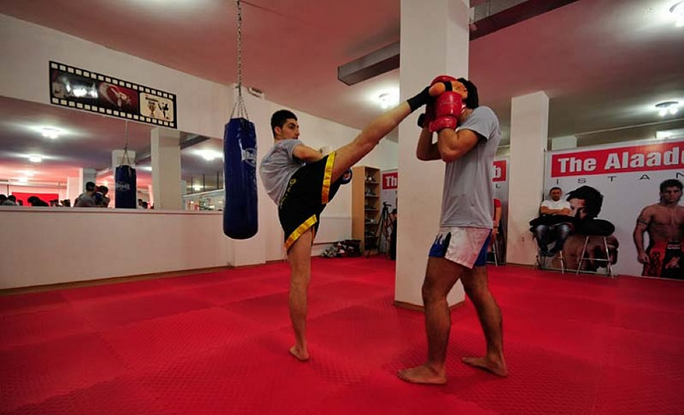 MUAY THAI